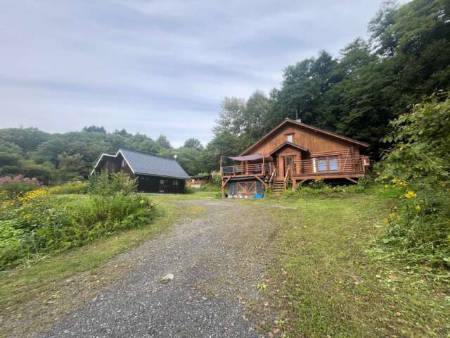 Hirafu Log House 11