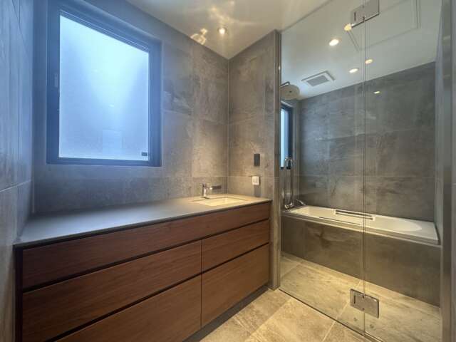 NLP House 6