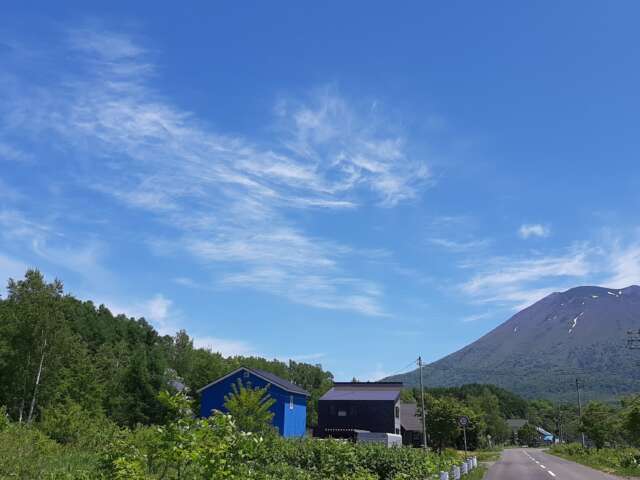 Arishima Blue house owner 12
