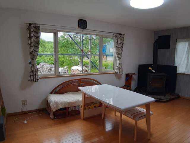 Arishima Blue house owner 6