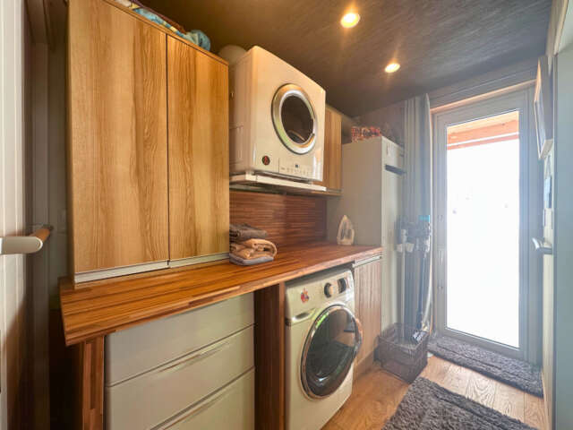Bryce Niseko Town House 11